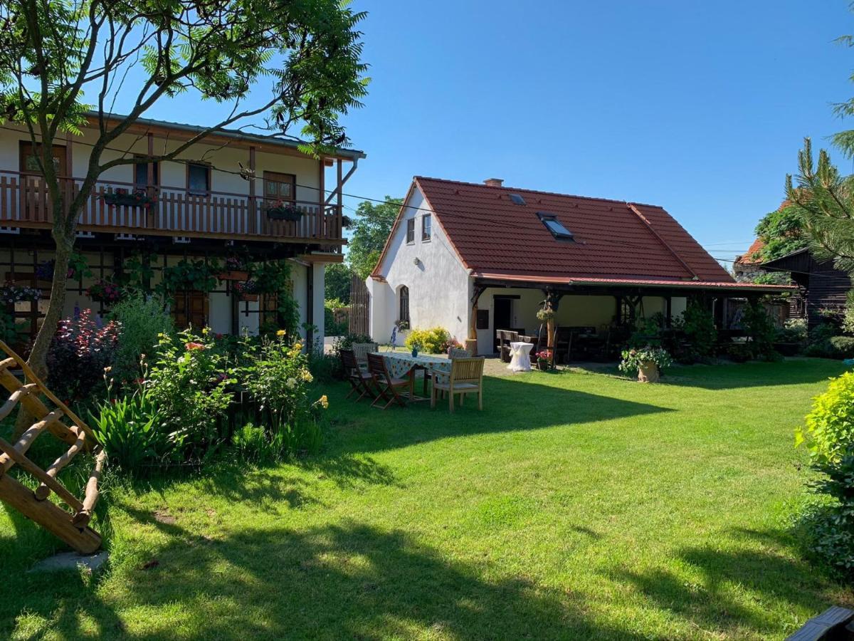 Villa Rybarska Basta Vikletice - Nechranice Kwon Exterior foto